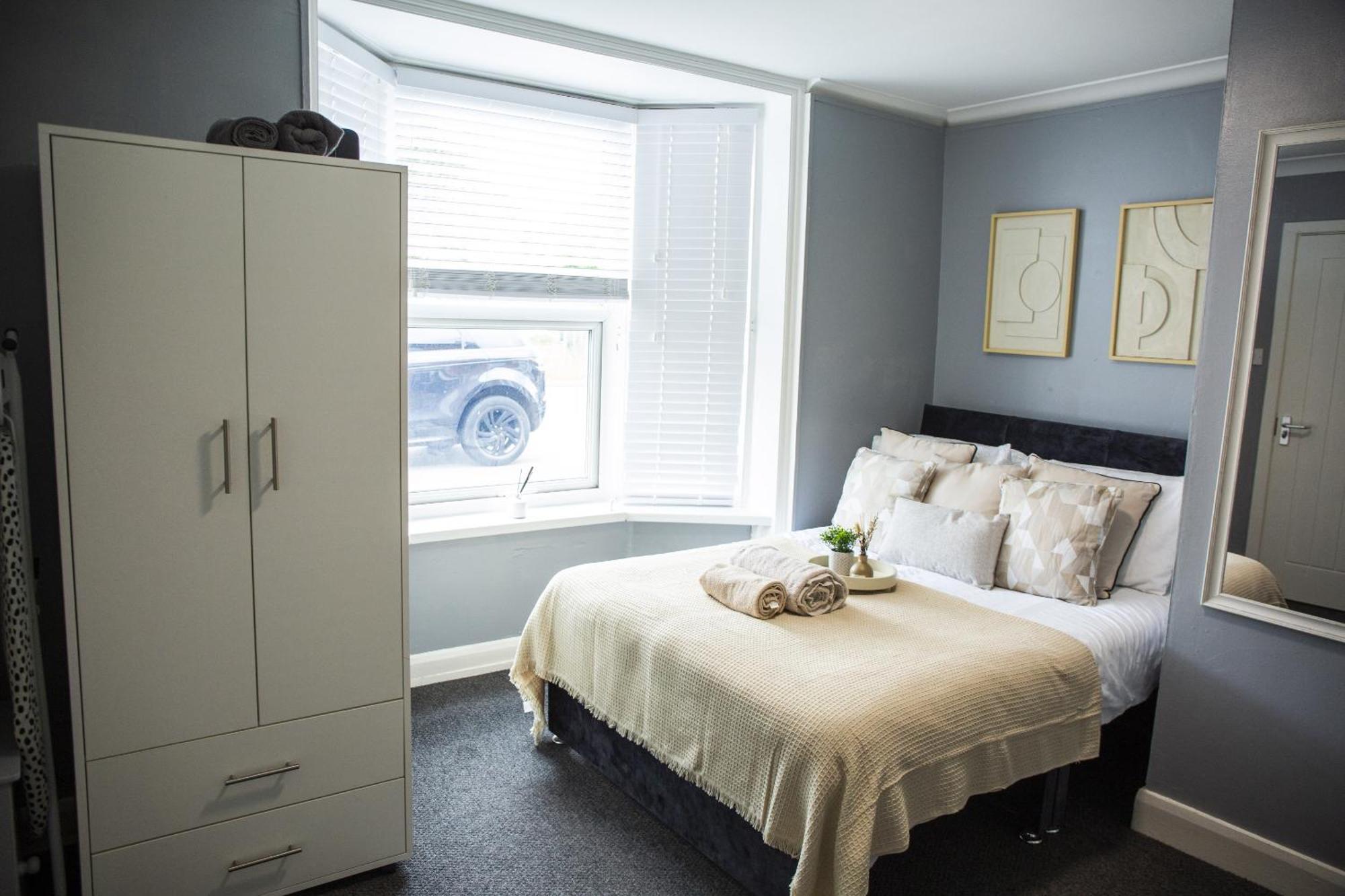 34 Evesham Road - Double Rooms Shottery Номер фото