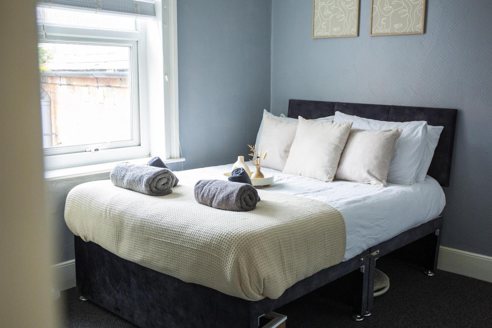 34 Evesham Road - Double Rooms Shottery Номер фото